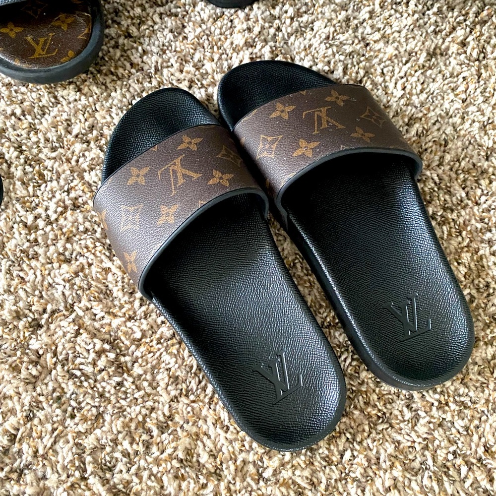 Louis Vuitton Waterfront Mule